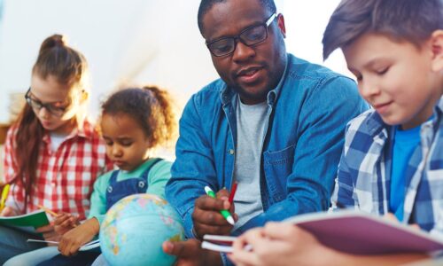 CHILD-AND-YOUTH-WORKERS-500x300 CHILD-AND-YOUTH-WORKERS-500x300